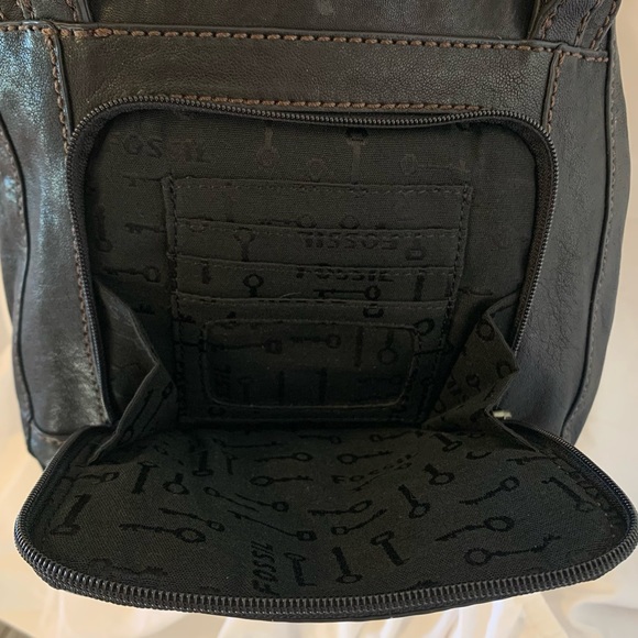 FOSSIL Turn Key Black Leather CrossBody Bag - Picture 6 of 7